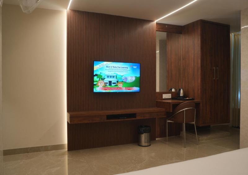 Hotel Jk Celebration Jabalpur Exterior foto